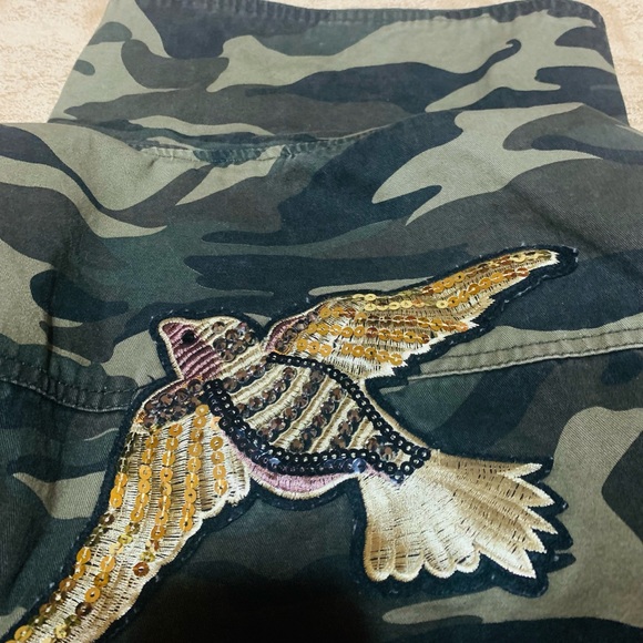 ME JANE CAMO W/SEQUINS BIRD JACKET - Picture 8 of 12